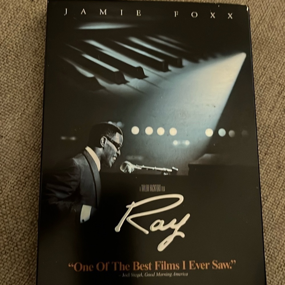 Ray full screen movie. DVD